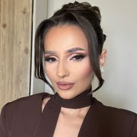 imagine profil Roxana Clenciu