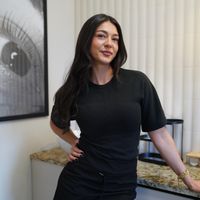 imagine profil VIVIEN LORENA GENE ȘI SPRÂNCENE