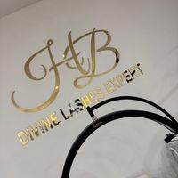 imagine profil Divine Lashes Expert & Nails