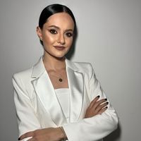 imagine profil 𝐁𝐢𝐚𝐧𝐜𝐚 𝐑𝐮𝐬𝐮 | 𝐌𝐚𝐤𝐞-𝐮𝐩 & 𝐁𝐫𝐨𝐰𝐬 & 𝐏𝐌𝐔