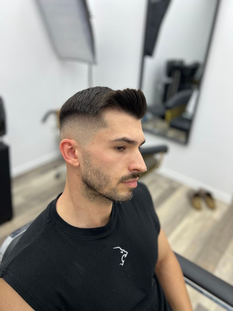 A2 Beauty Atelier — tuns bărbat