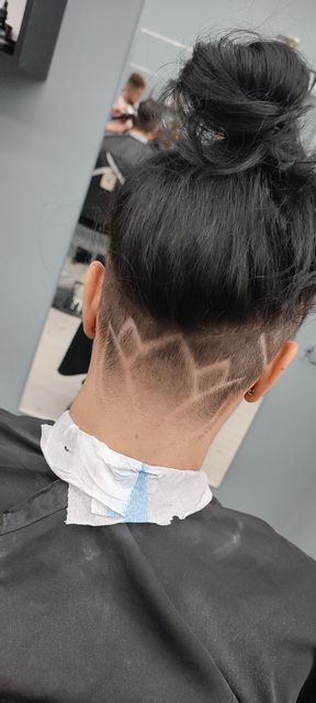 imagine galerie Duma's Barber 1