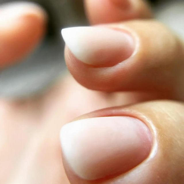 imagine galerie Alexandra Pop Nail Technician 2
