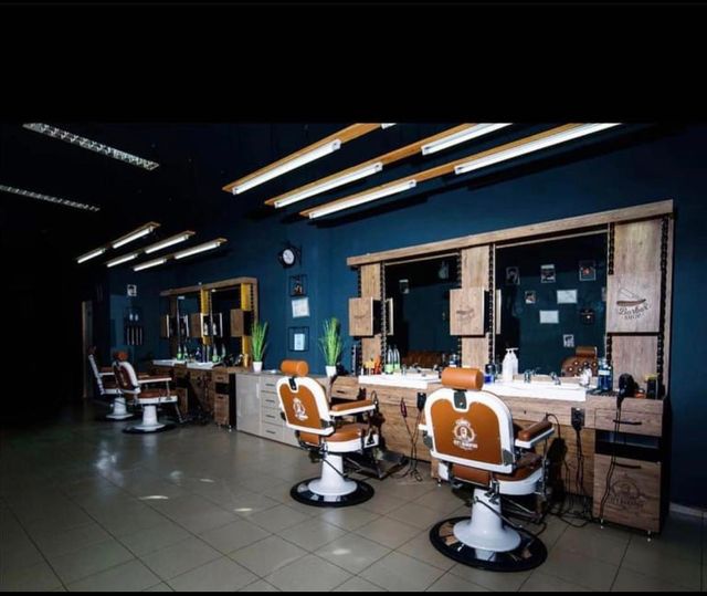 imagine galerie Zen Cut Barbershop Victoriei 59A 2