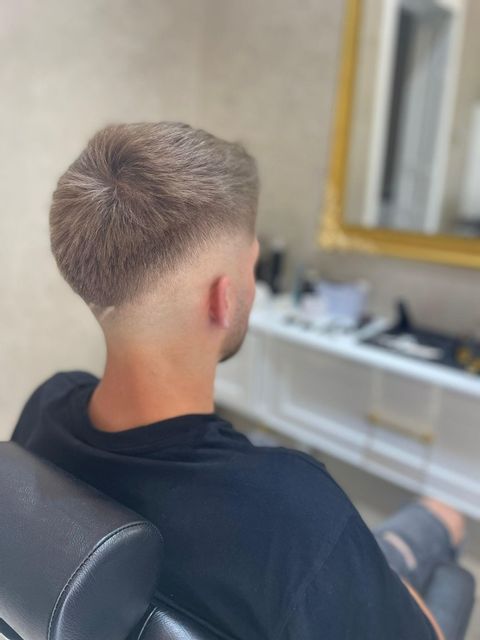 imagine galerie Arogant Barbershop & Hair Studio 3