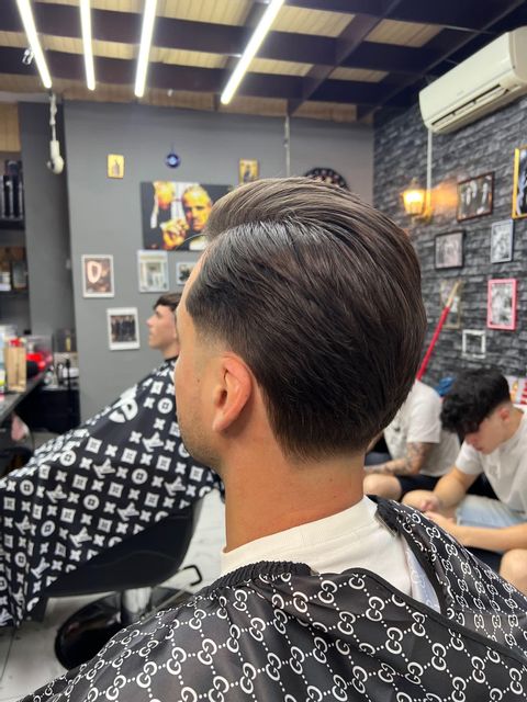 imagine galerie Corleone’s barbershop 3