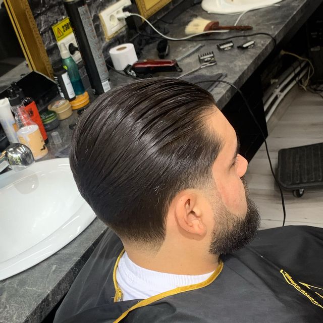 imagine galerie Corleone’s barbershop 5