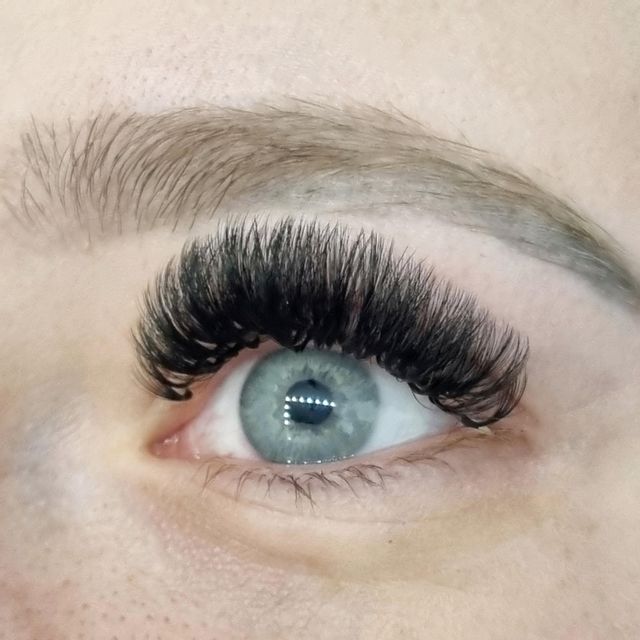 imagine galerie Lotus Lashes by Gina 2