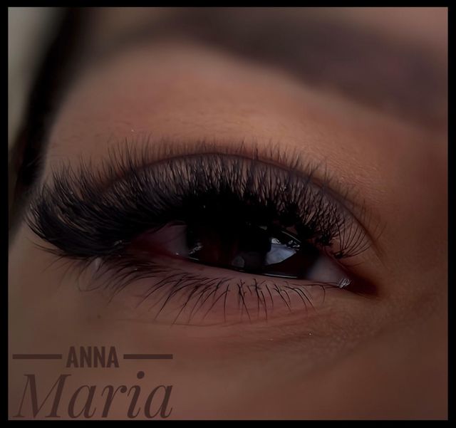 imagine galerie Anna Lashes 1