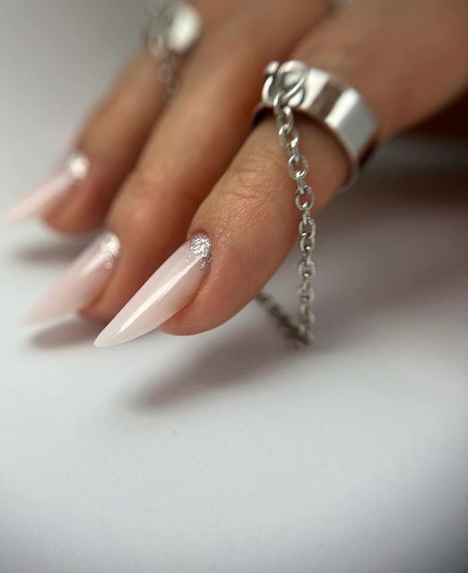 imagine galerie Classic Nails 5