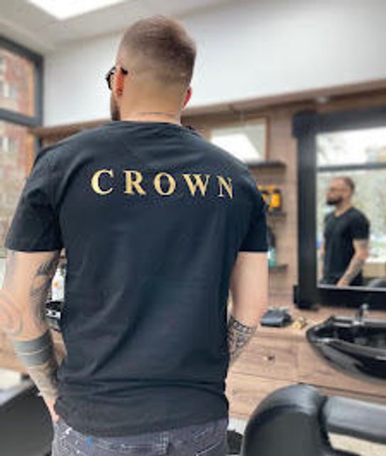 imagine galerie Crown Barbershop 4