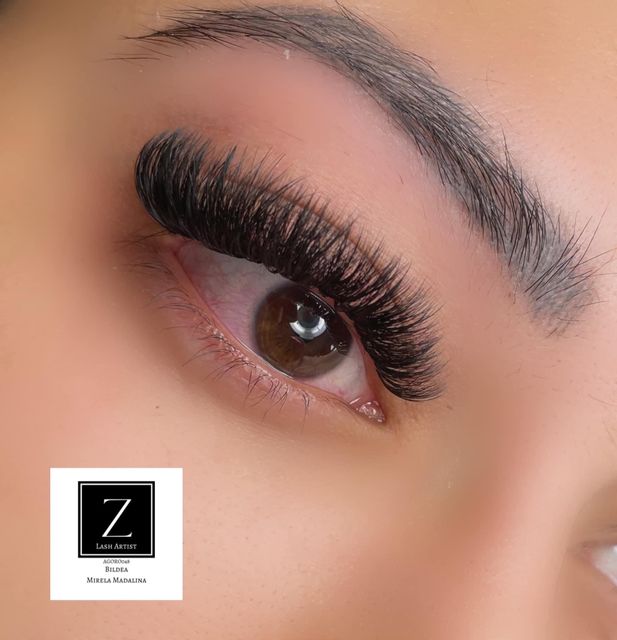 imagine galerie Imperial Lashes 2