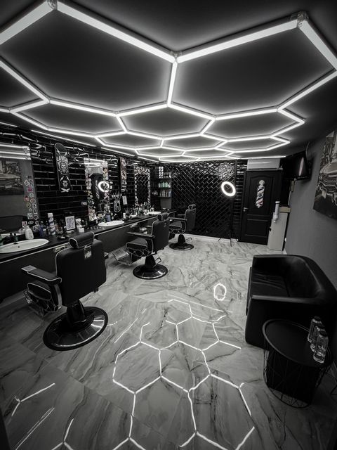 imagine galerie Men in Black - BarberShop 0