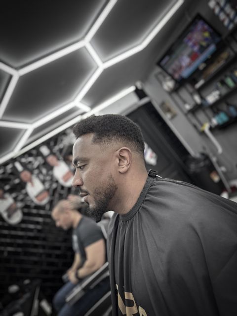 imagine galerie Men in Black - BarberShop 3