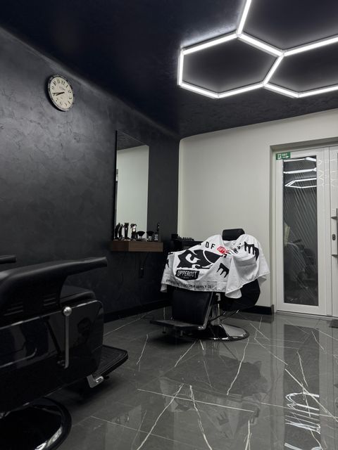 imagine galerie Barbers District 4