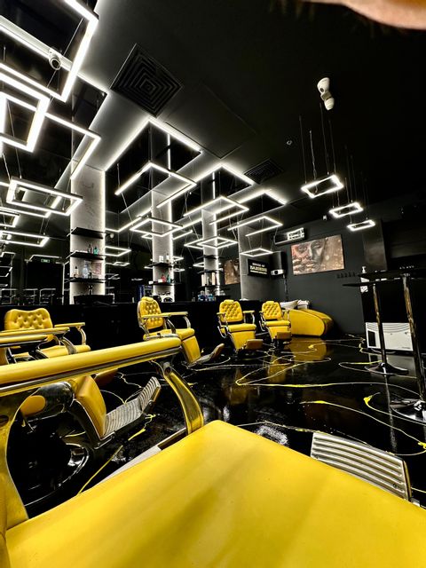 imagine galerie House of Barbers Buzau 4