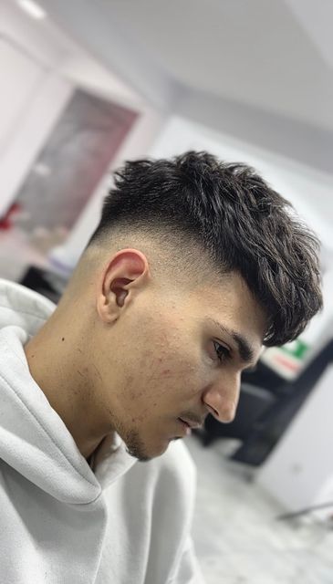 imagine galerie Barbering by Alex Măgureanu 3