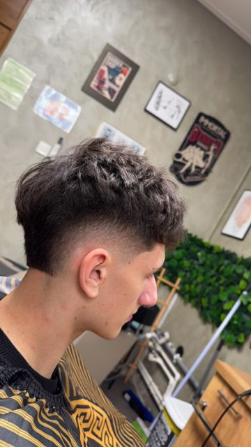 imagine galerie Alex Parau Professional Cuts 2