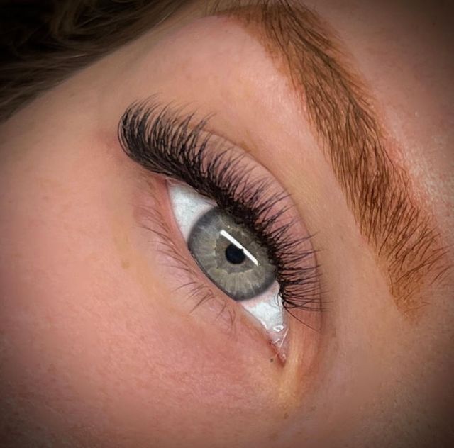 imagine galerie Andra Nita (Brows and Lashes) 1