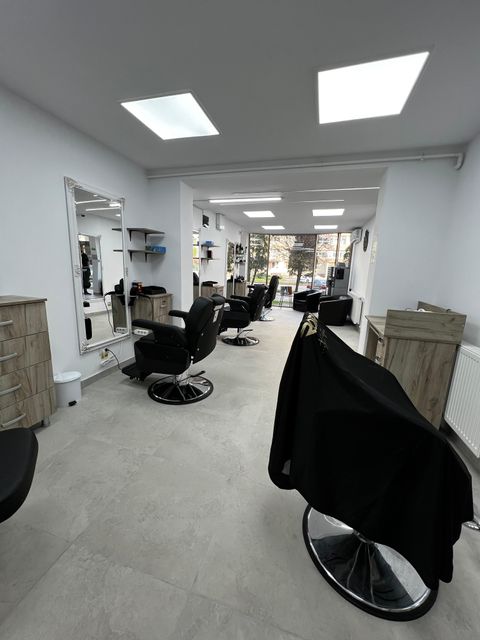 responsive image 0
