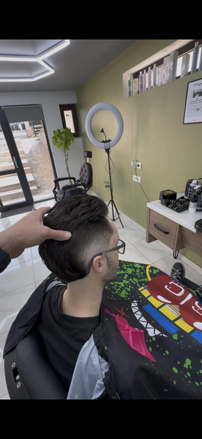 imagine galerie ContrasT Hair Lounge  4