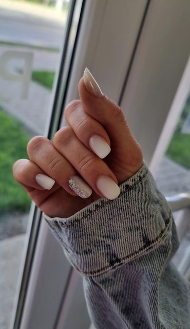 imagine galerie Filip Georgiana Nails 2