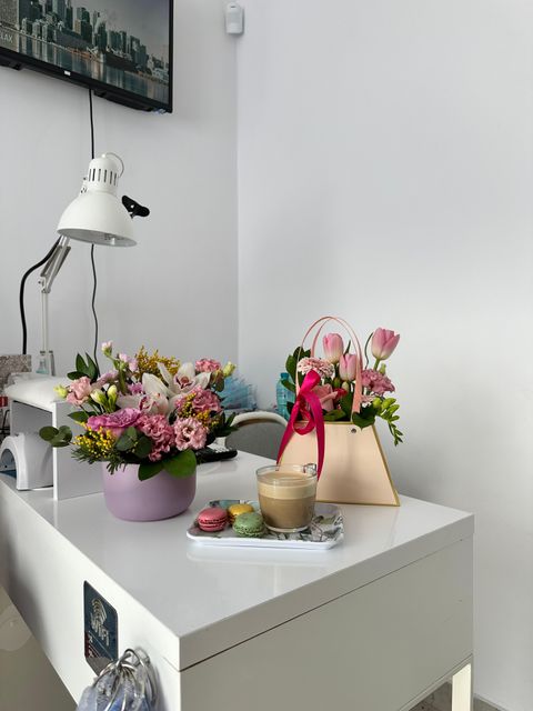 responsive image 52