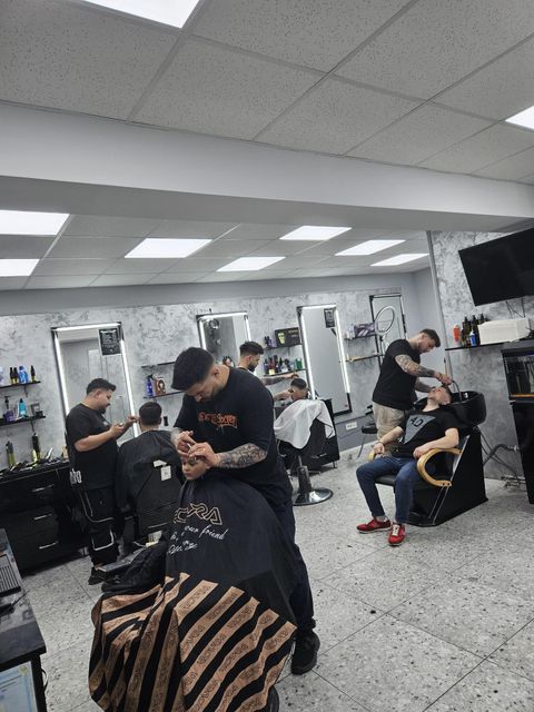 imagine galerie YPR BARBER 1