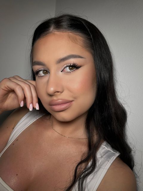 imagine galerie Teodora Bianca MUA 5