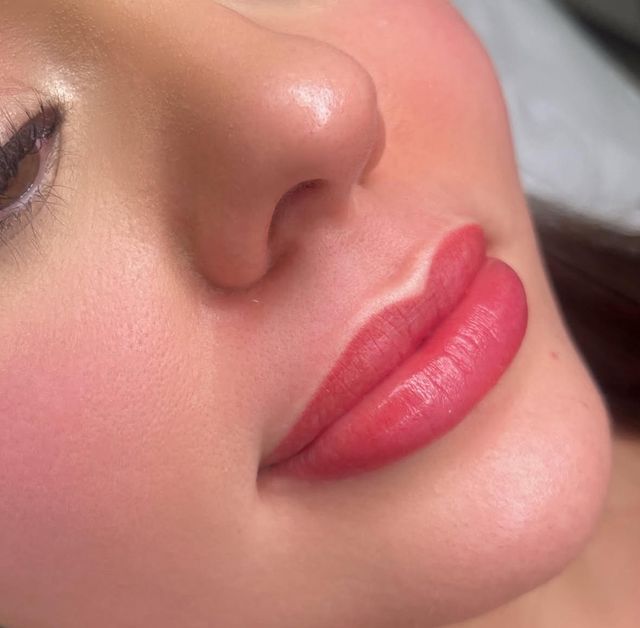 imagine galerie Micropigmentare sprâncene/ Microblading Cluj 1