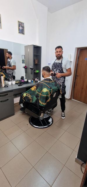 imagine galerie Barber shop Madalin si Alin 5