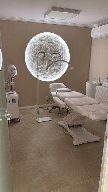 imagine galerie Luna Skincare Metalurgiei_Cartierul Solar 2