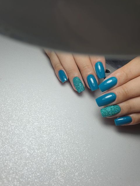 responsive image 104