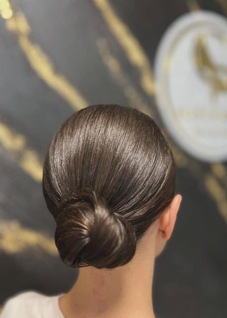 imagine galerie Carmen Popa hairstyle 4
