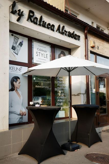 imagine galerie Salon Inspiration by Raluca Abrudan Academy 3