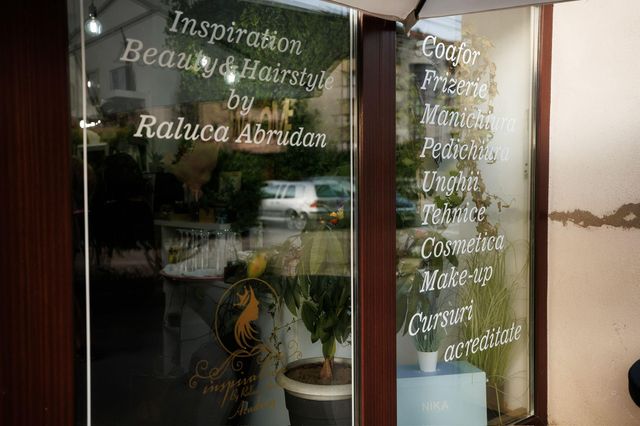 imagine galerie Salon Inspiration by Raluca Abrudan Academy 5