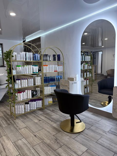 imagine galerie TOP BEAUTY by Veti Topuzu 4