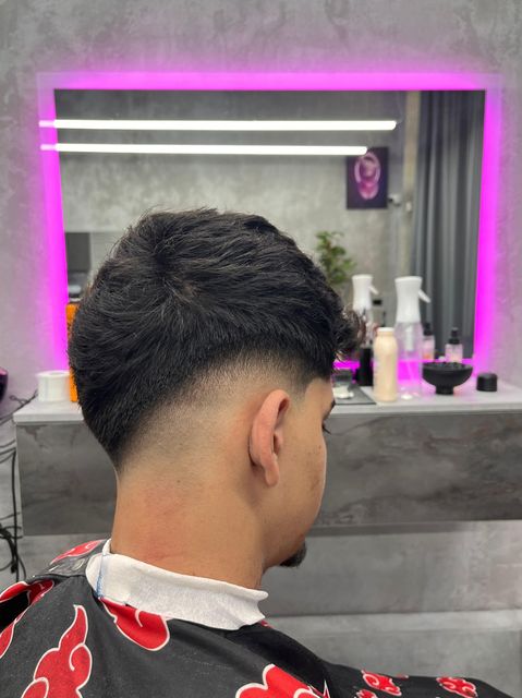 imagine galerie THE UNDERCUT 2