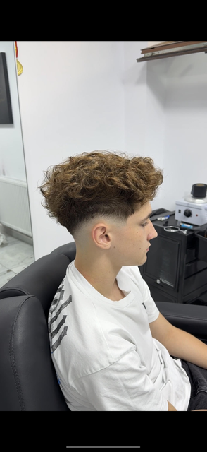 imagine galerie Underground Barbers 2