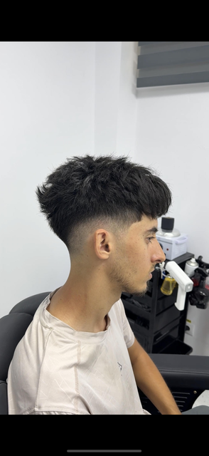 imagine galerie Underground Barbers 3