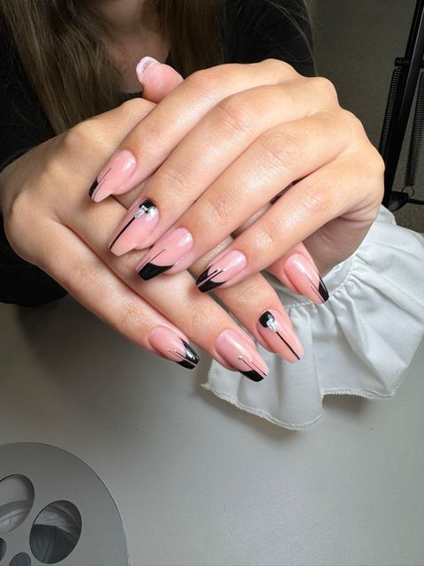 imagine galerie Ana-Maria Călăcean - Nails 4