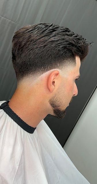 imagine galerie Gill The Barber 4