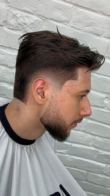 imagine galerie Gill The Barber 5