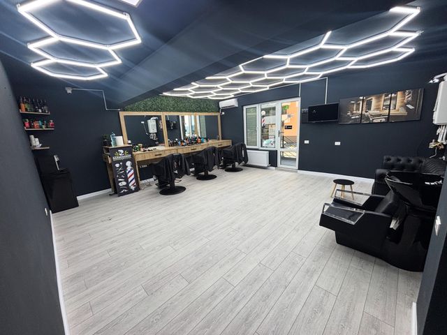 imagine galerie Massimo Barber Shop & Make-Up Studio 1