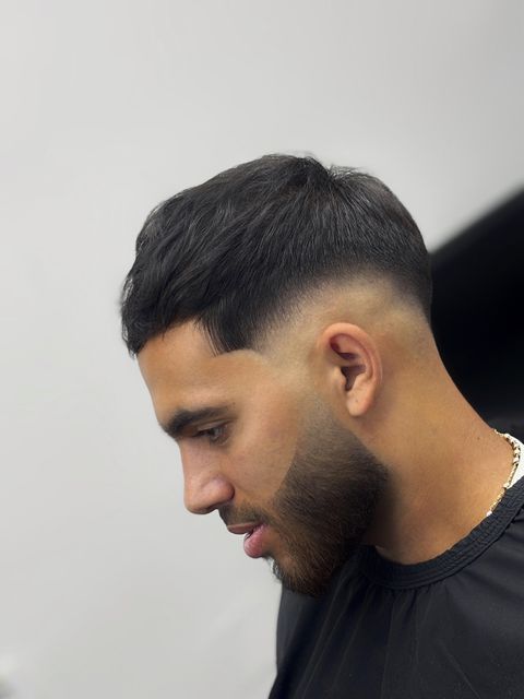 imagine galerie Andrei LV Barber | Barbers District 3