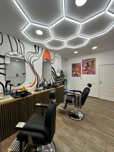 imagine galerie Amurg Barber 1