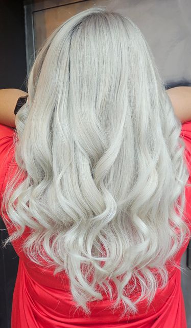 imagine galerie Lidia Preda color & hair extensions 5