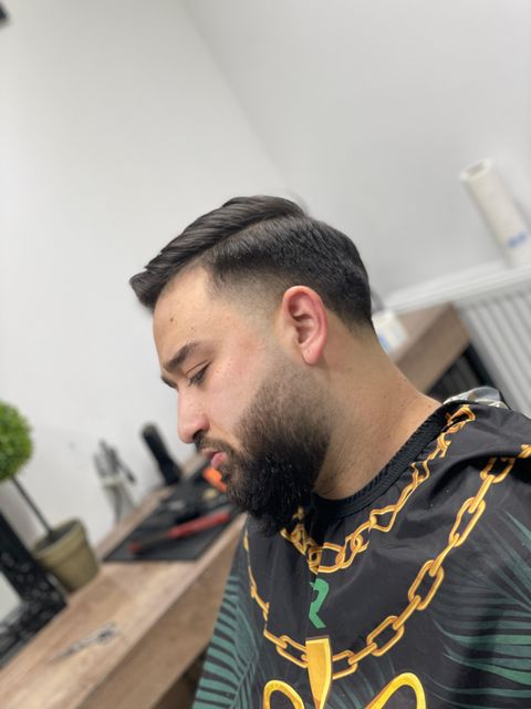 imagine galerie Skinny Barber shop 3