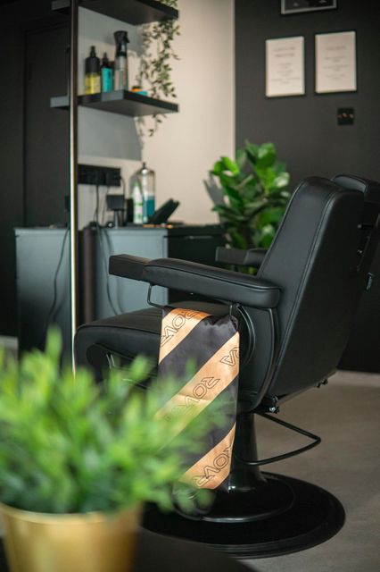 imagine galerie Deserved Grooming barber shop 1
