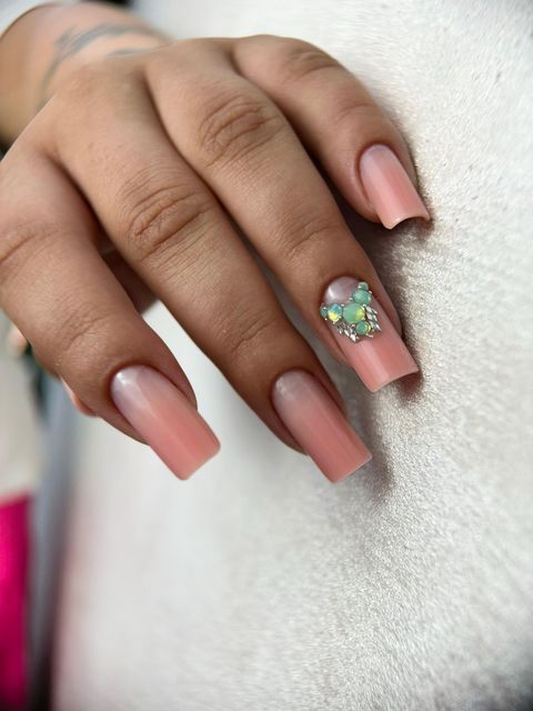 imagine galerie Nails Room by Simina Gabriela 3